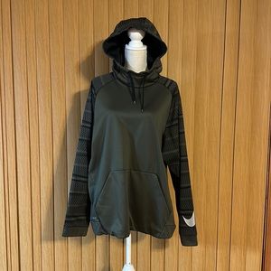 Men’s Nike sweatshirt, size XXL